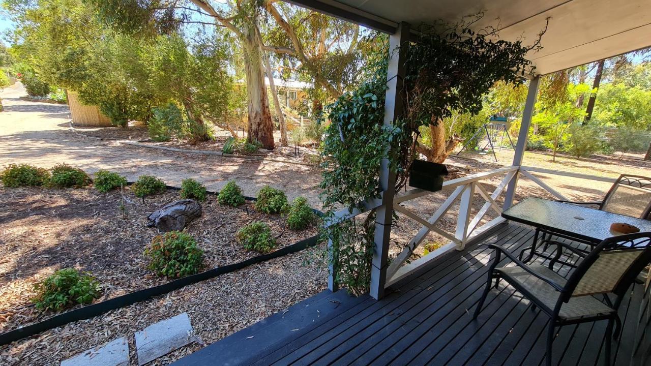 Barossa Country Cottages Lyndoch Exteriör bild
